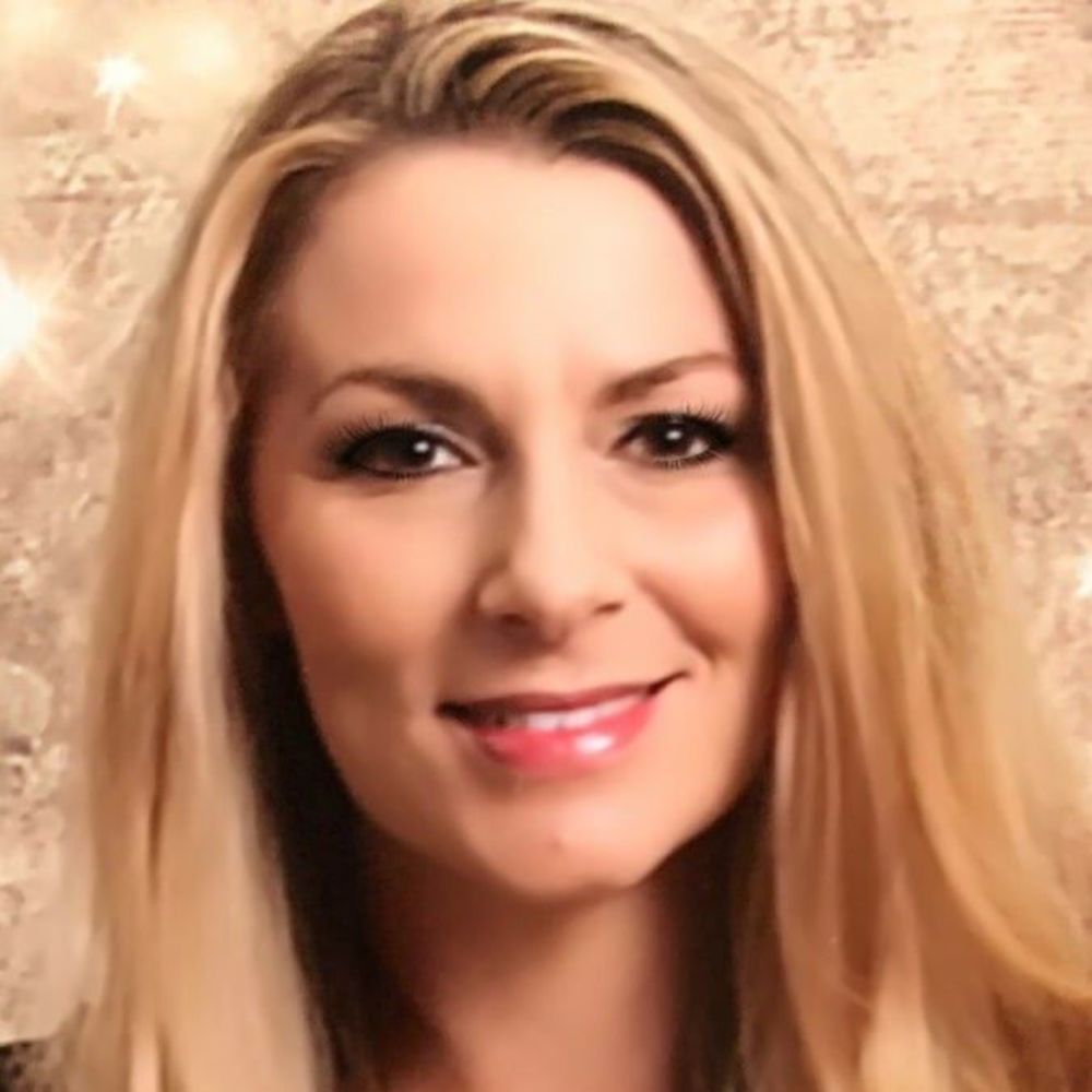 Meet your Posher, Leah